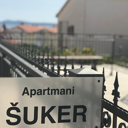 Apartments Suker Trogir Exterior foto