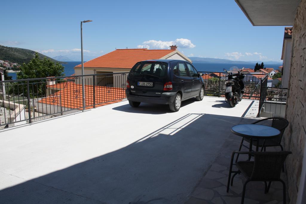 Apartments Suker Trogir Exterior foto