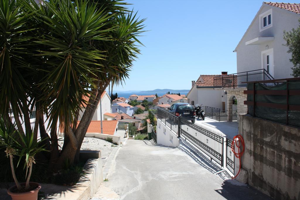 Apartments Suker Trogir Exterior foto